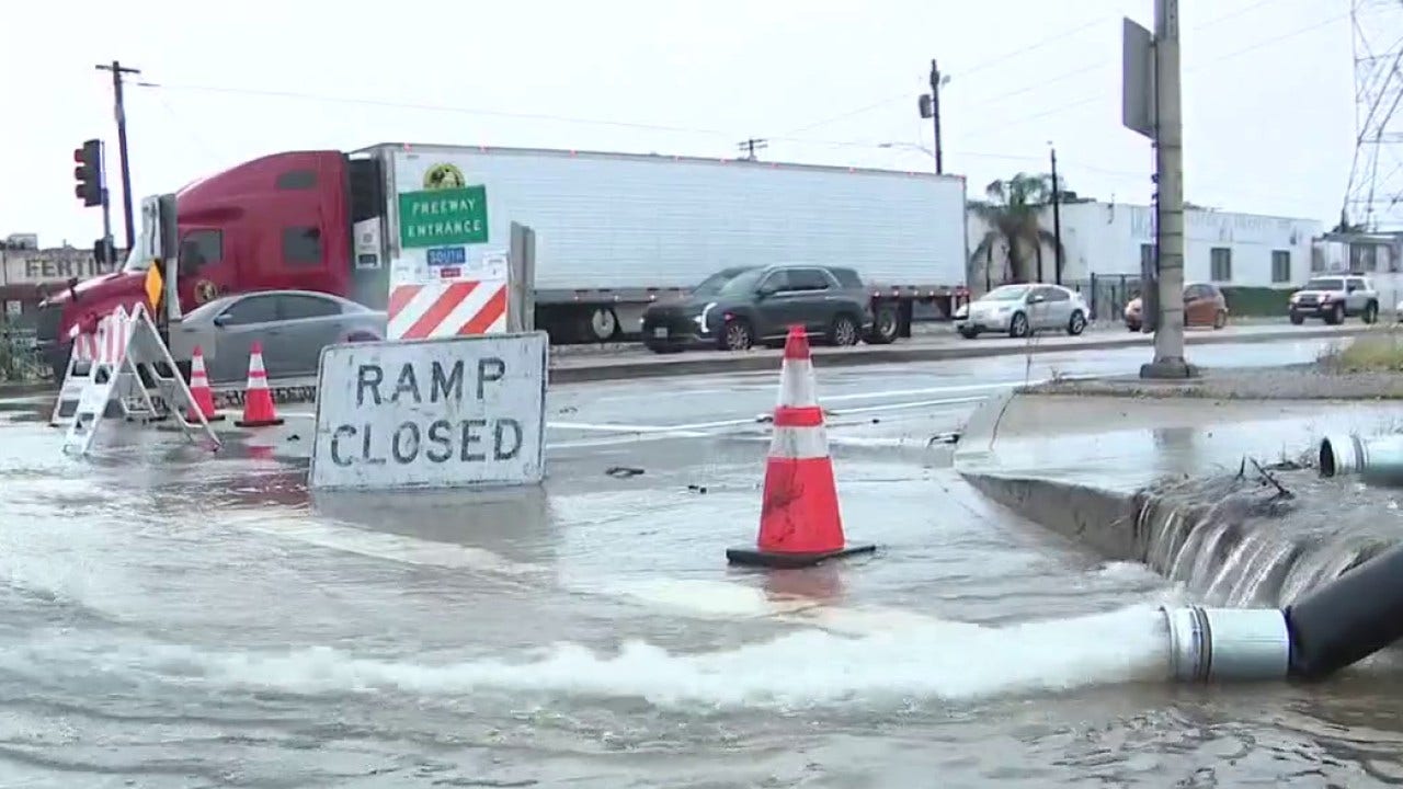 Flooding closes portion of 5 Freeway in Sun Valley