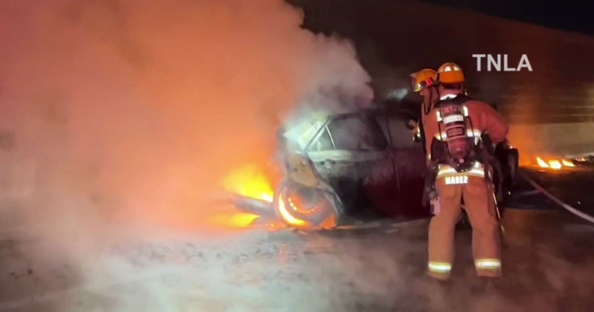 1 dead, up to 10 others hurt in 5 Freeway crash in Boyle Heights | FOX ...