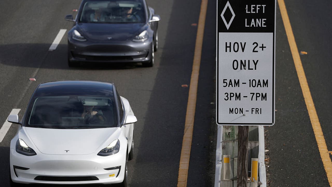 $490 fines start today: California's EV carpool decal program is officially over