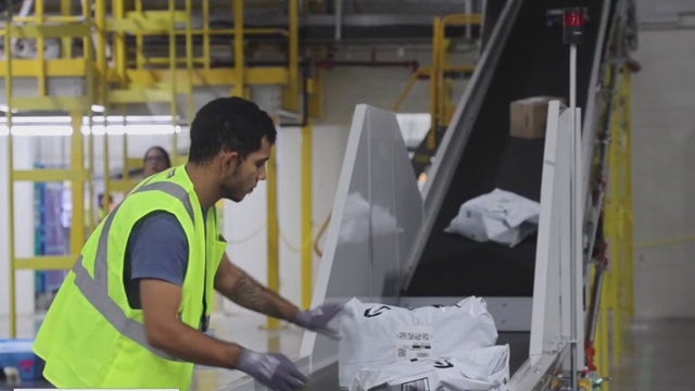 Inside look at Amazon’s Burbank delivery station on Cyber Monday