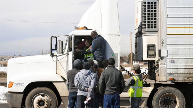 Immigrant truckers sue California DMV over 21,000 commercial license revocations