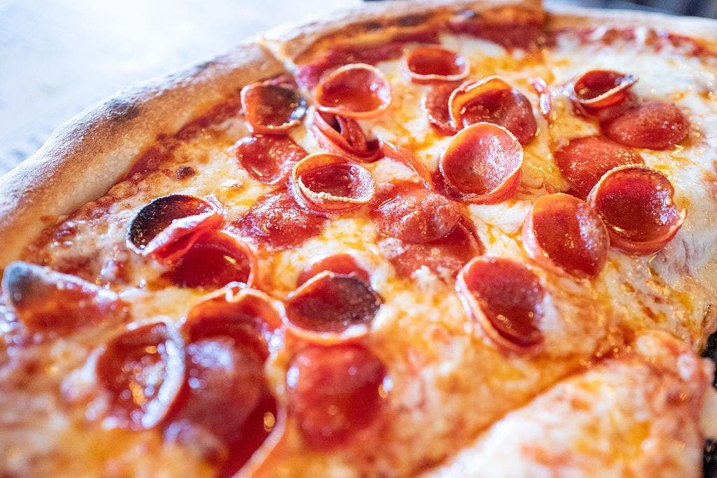 These LA pizzerias are giving away free pizzas to those in need today