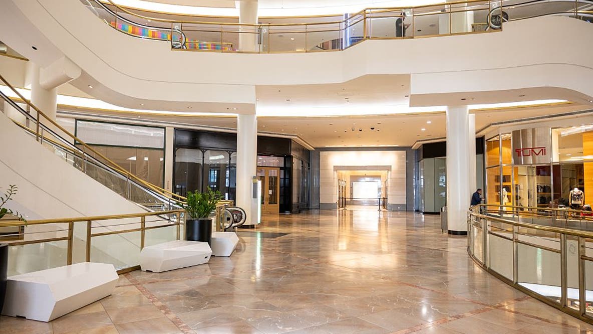 San Francisco's largest mall permanently closes ahead of schedule