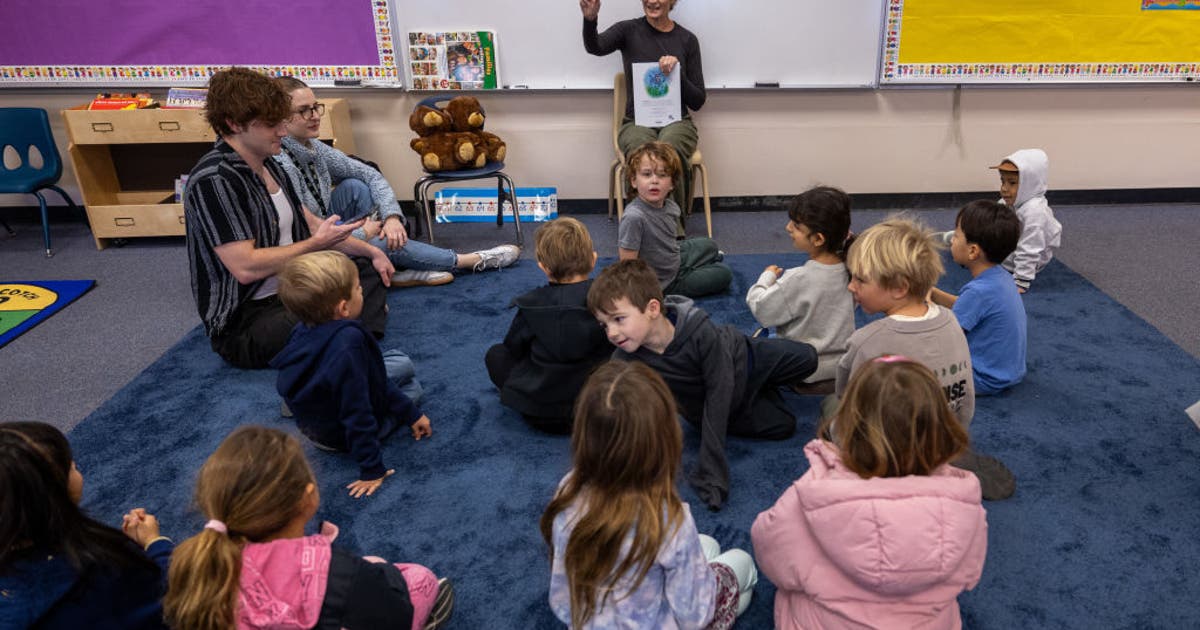 Los Angeles school policy discriminates against white students, lawsuit claims