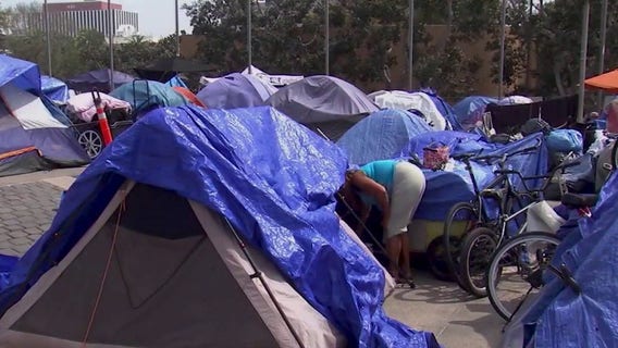 Volunteers urgently needed for LA's annual homeless count
