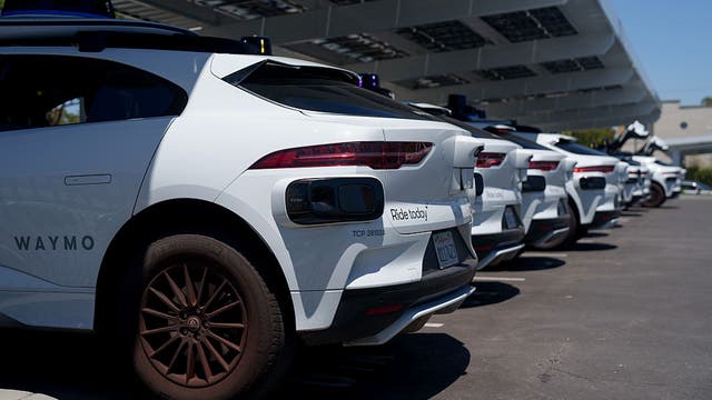 Santa Monica calls Waymo charging sites a ‘public nuisance,’ asks judge to limit overnight operations