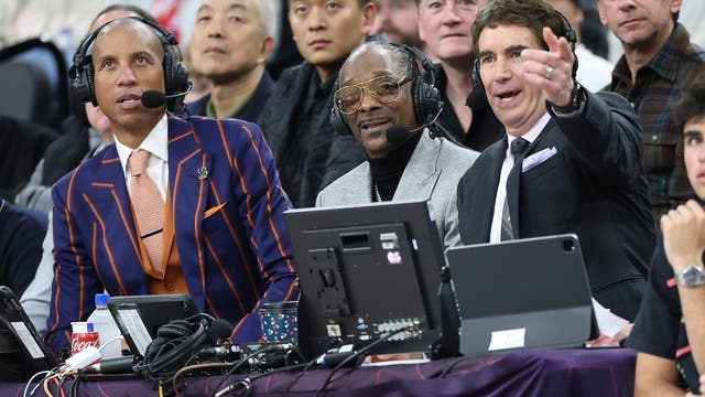 Clippers vs. Warriors: Snoop Dogg provides hilarious commentary as Steve Kerr gets ejected