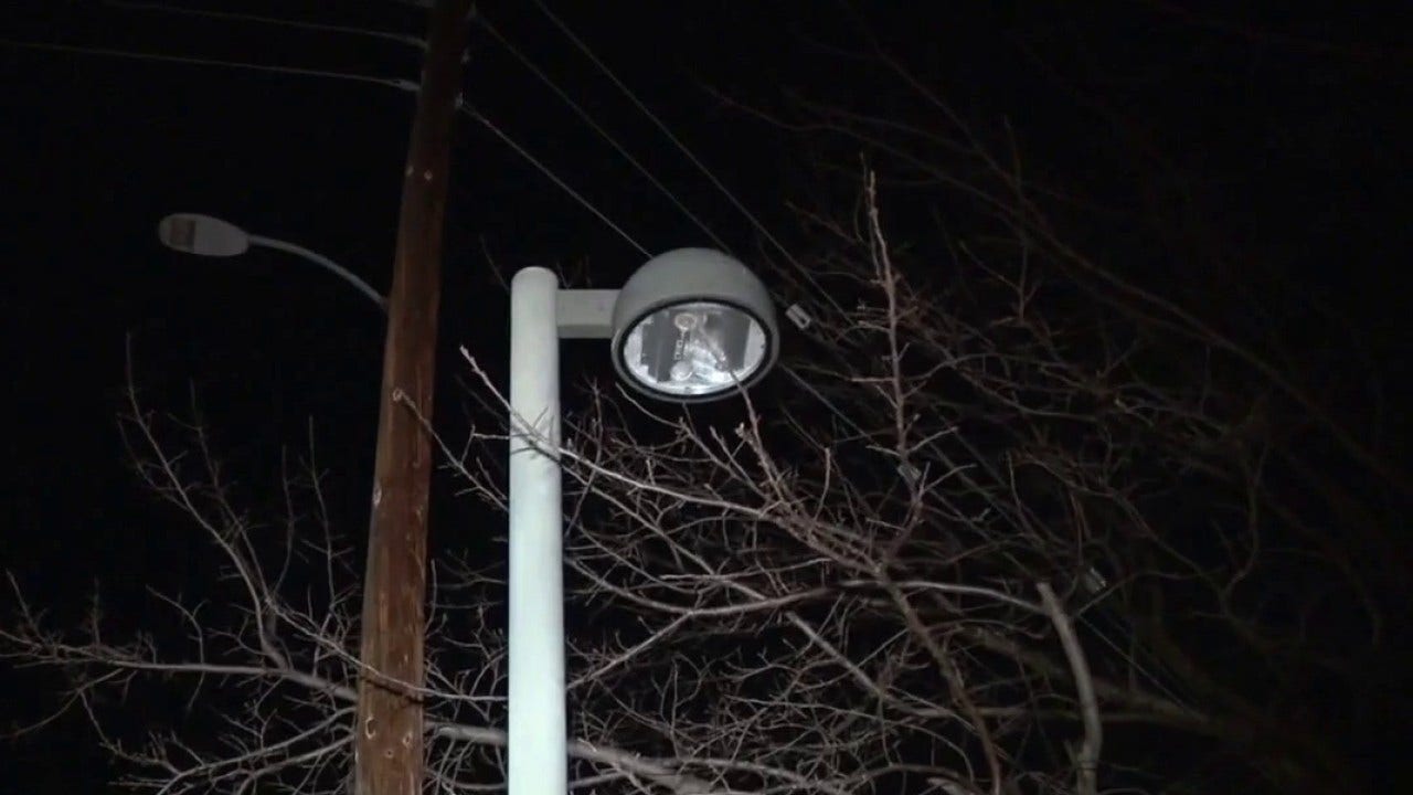 Hundreds of street lights repaired in East Los Angeles, work to expand to downtown