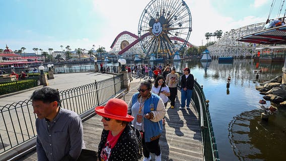 Measles alert: Disneyland now linked to 2 confirmed cases