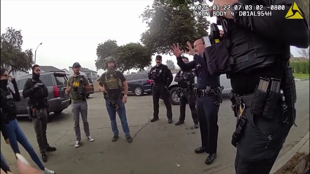 Fullerton police chief denies helping federal agents