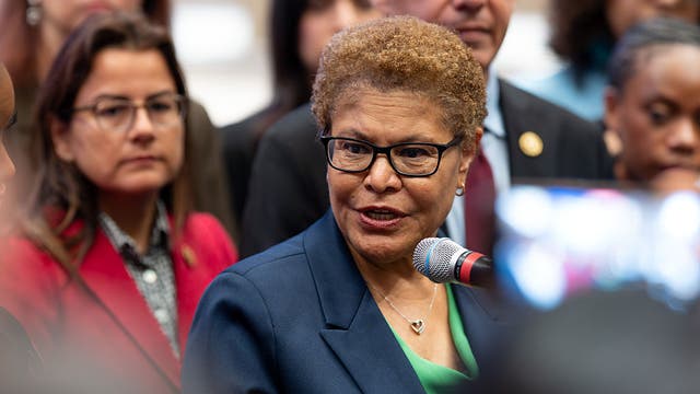 Mayor Bass to sign new executive directive protecting immigrants from federal enforcement