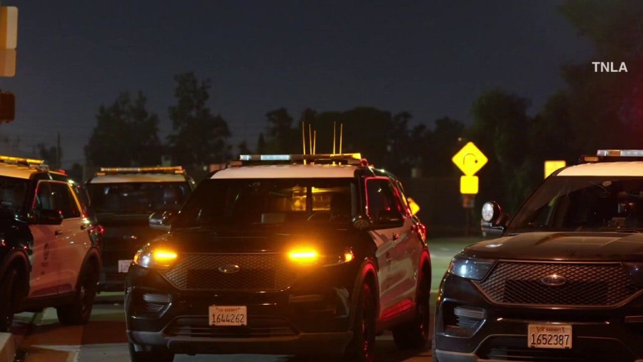 2 men brutally beaten in targeted Sun Valley auto shop attack; 2 cars stolen