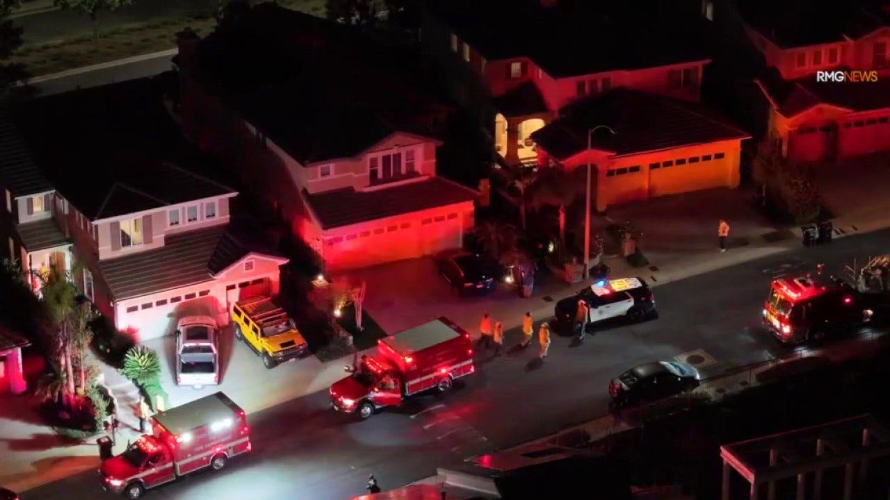 2 found dead in Chatsworth home in suspected murder-suicide