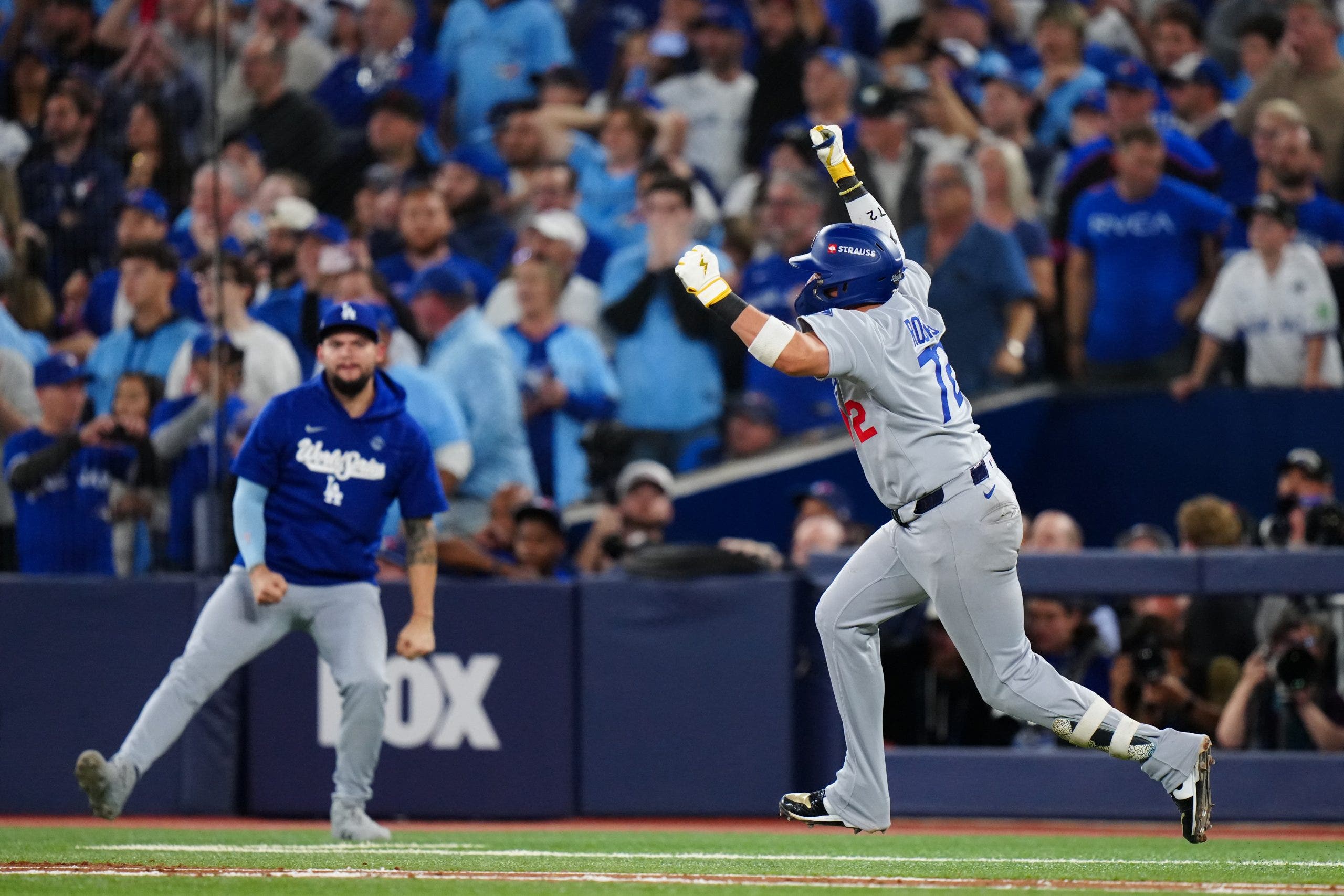 Miguel Rojas, Dodgers teammates look back on epic World Series Game 7