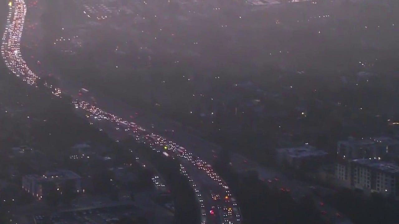 Person killed on 101 Freeway in Sherman Oaks