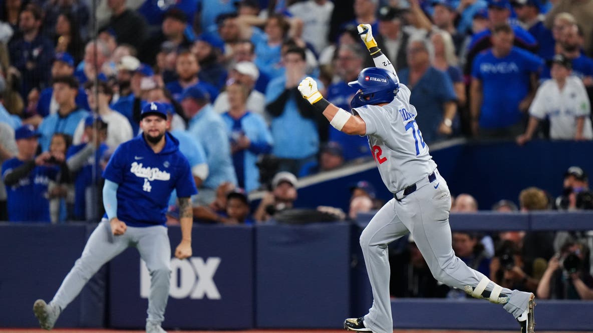 Miguel Rojas, Dodgers teammates look back on epic World Series Game 7