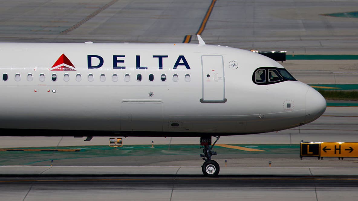 LAX-to-Dallas Delta flight declares emergency after mid-air cabin power failure
