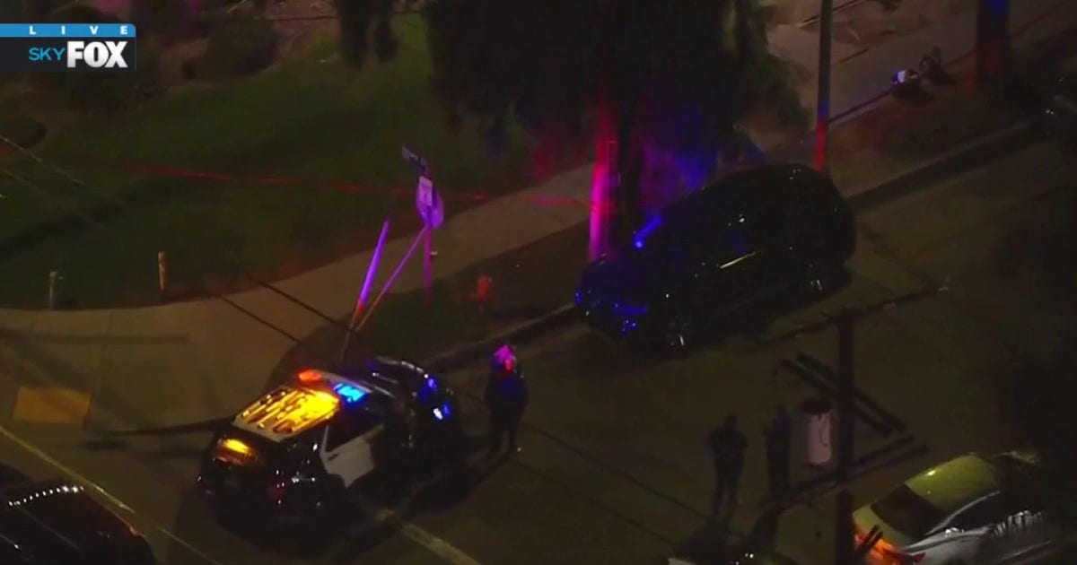 Man shot to death in Reseda | FOX 11 Los Angeles