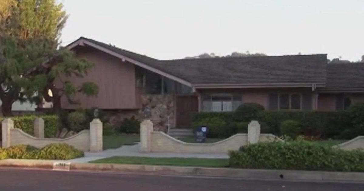 Brady Bunch house in Studio City now a designated historic landmark ...