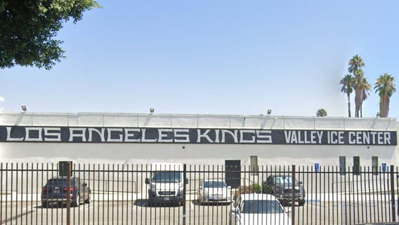 San Fernando Valley hockey community fights to save historic ice rink from demolition