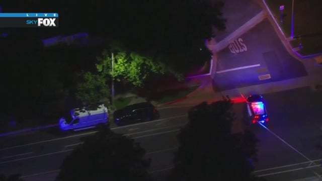 Pasadena shootout leaves alleged gunman dead, police officer hurt
