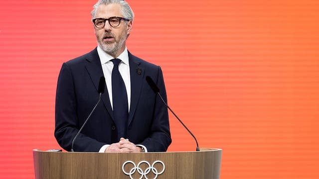 Casey Wasserman’s LA28 leadership challenged in postponed city council vote