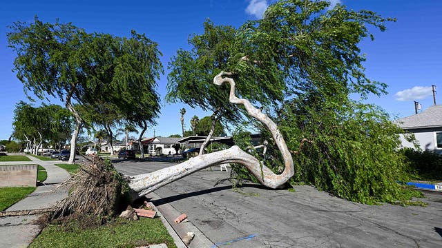 Santa Ana winds peak in Southern California: 70 mph gusts, record heat forecast