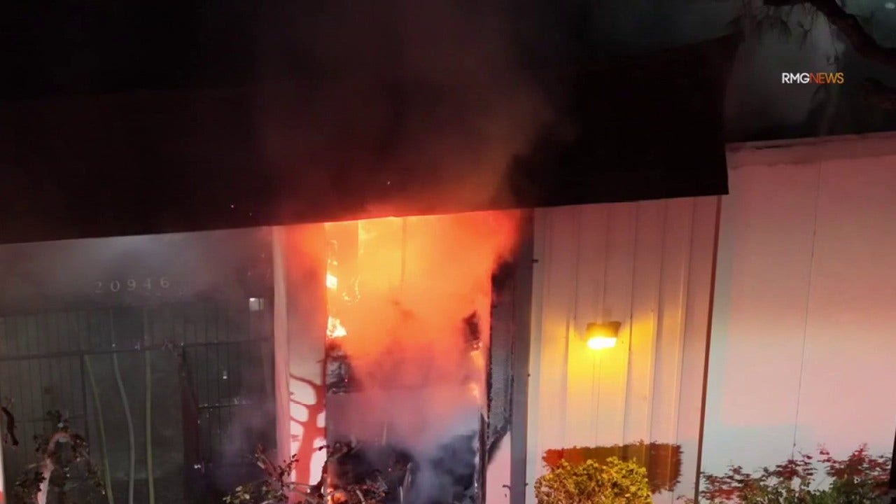 LAFD: Residents climb out window to escape fire in Canoga Park