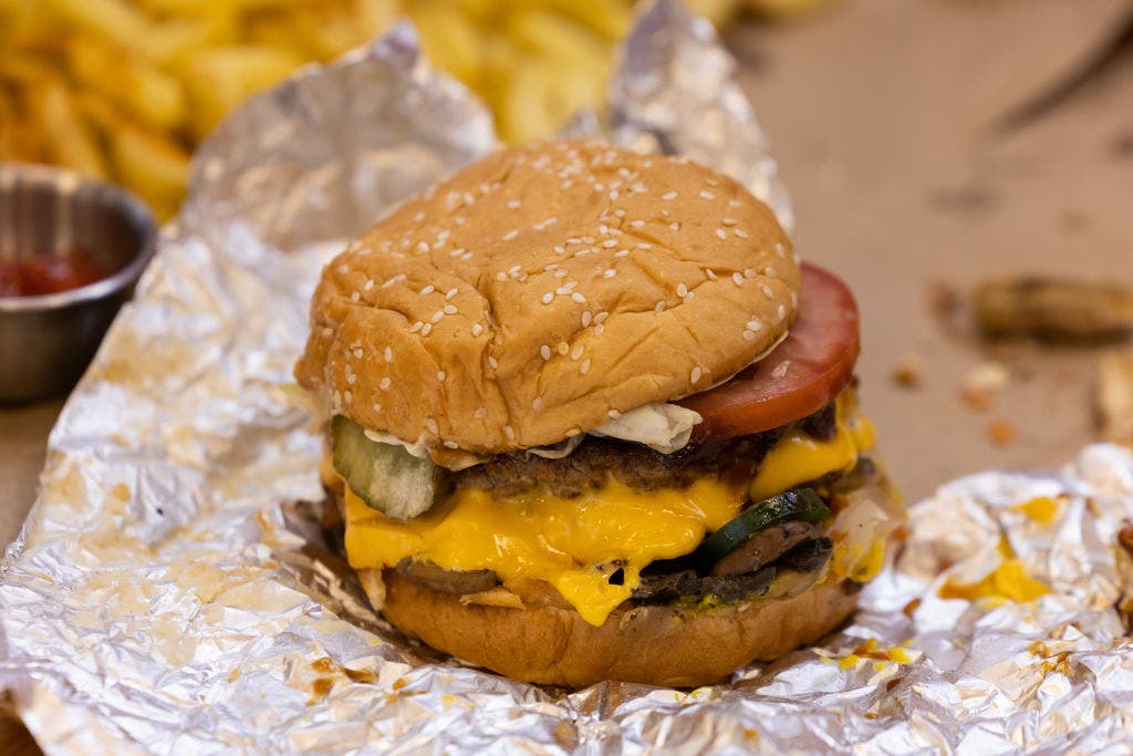 This chain beats In-N-Out for best fast-food burger in America: survey