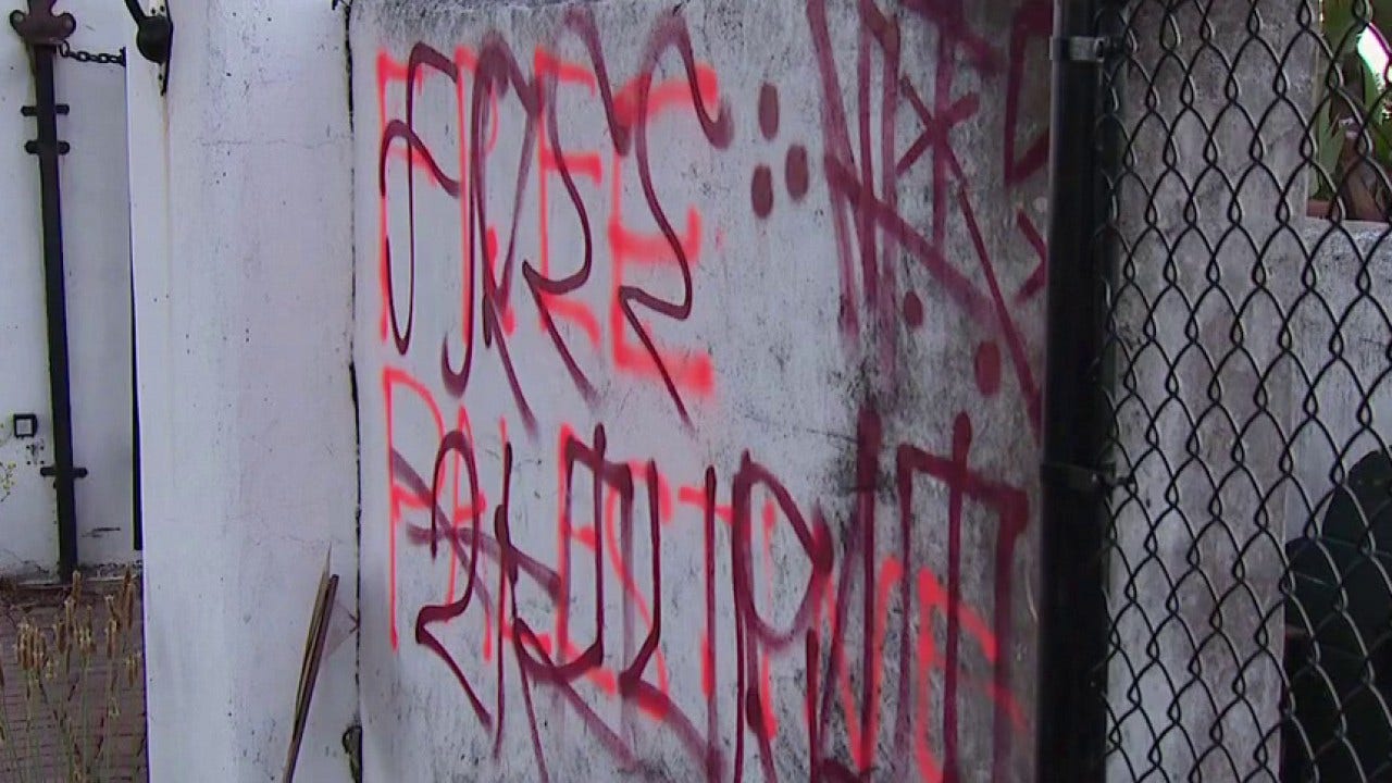 Pacific Palisades residents hit with vandalism on fire-damaged homes: 'Salt in the wounds'