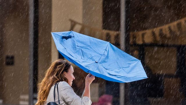 Southern California braces for light rain, cooling trend this weekend