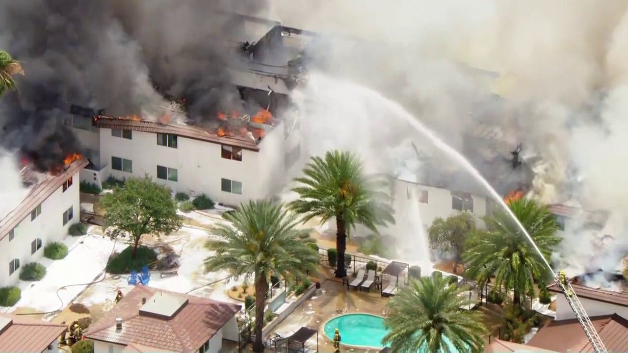 Fire erupts at apartments near UC Riverside