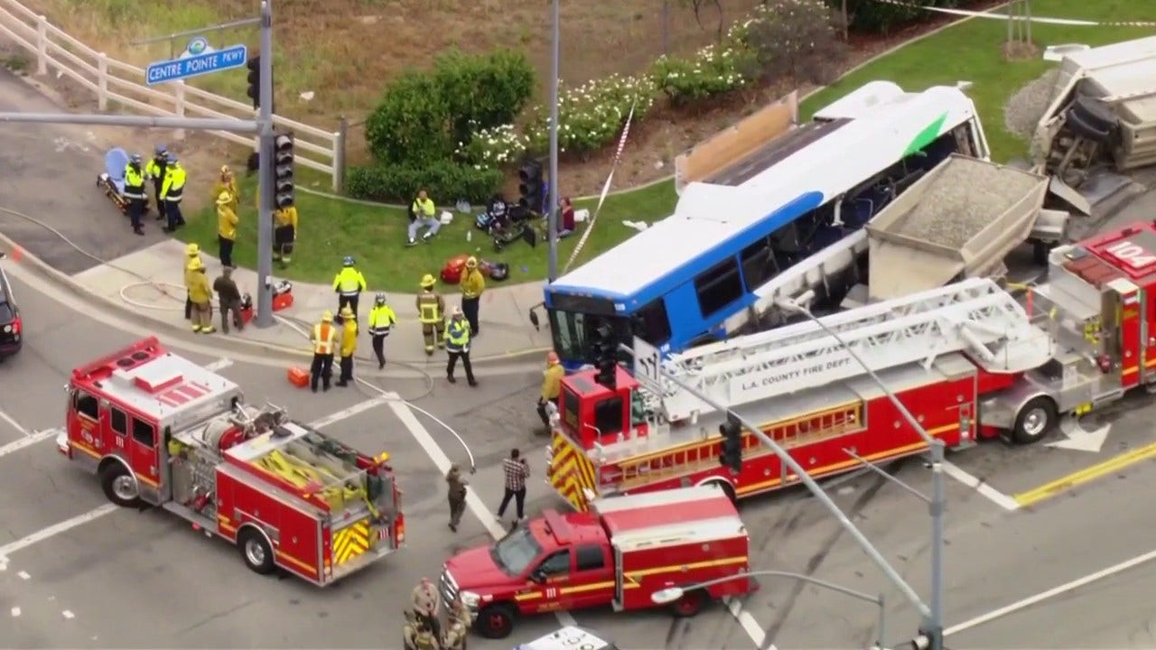 Over a dozen injured in multi-vehicle crash involving Santa Clarita bus