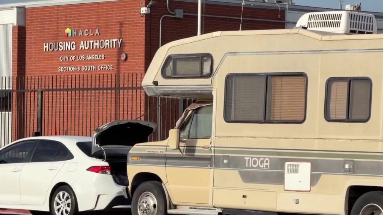 RV encampment grows outside LA Housing Authority building despite nearby 'Safe Parking'