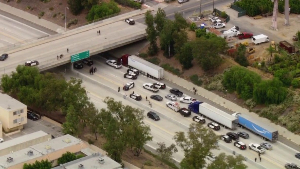 Shooting shuts down part of 210 Freeway for several hours before reopening