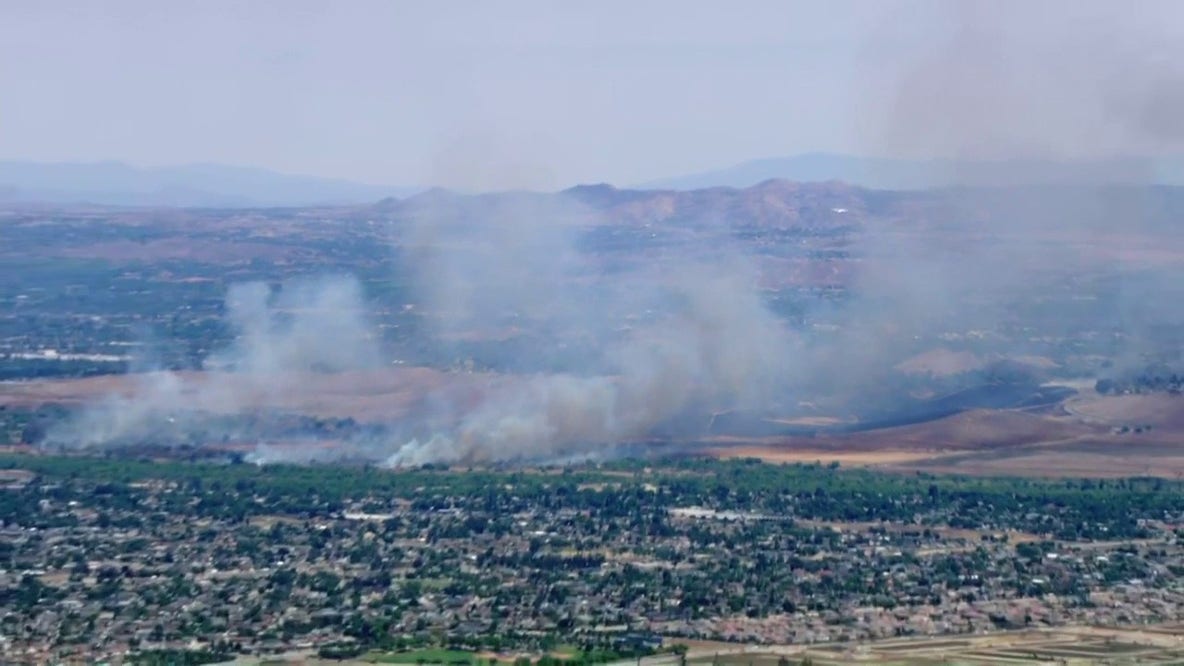 Bain Fire erupts in Jurupa Valley; mandatory evacuation orders in place