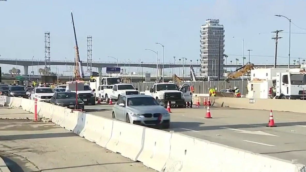 Gas leak repairs near LAX impacting Memorial Day traffic
