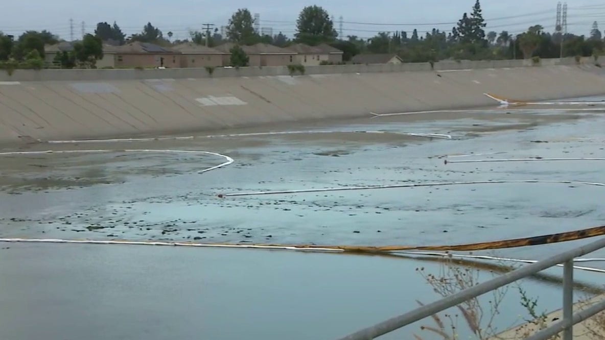 Cleanup continues miles down LA River after major oil spill