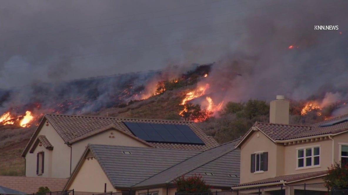 Sandy Fire in Simi Valley 30% contained as nearly 44,000 remain evacuated