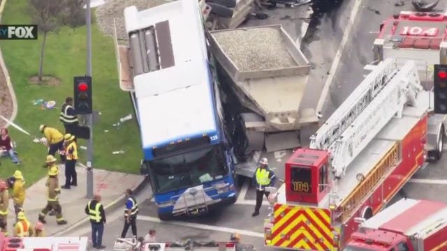 13 injured in Santa Clarita crash involving bus, gravel truck