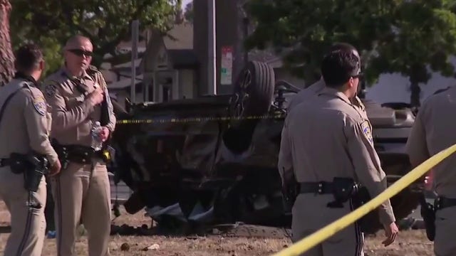 Multi-vehicle crash in South LA leaves 1 dead, 2 injured