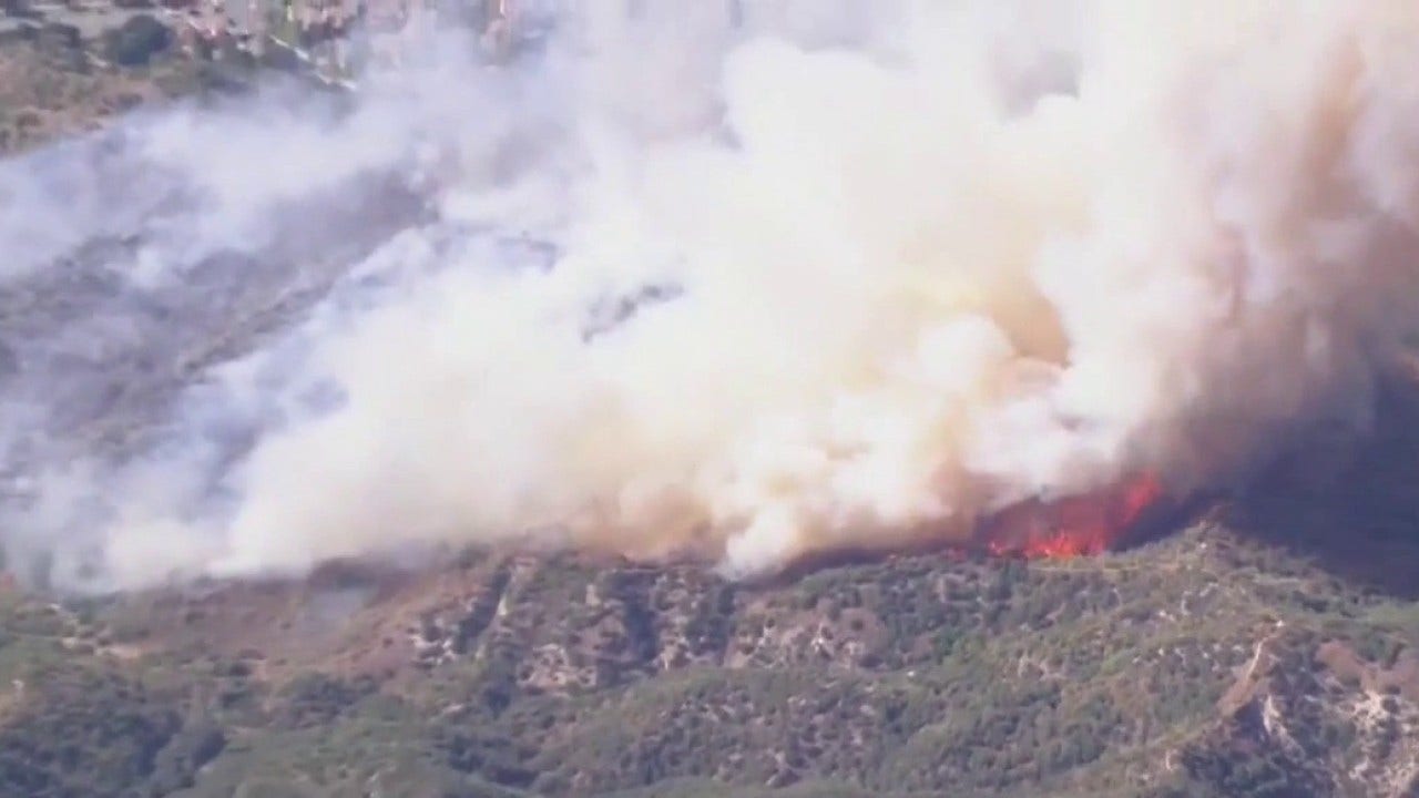 Max Fire evacuations lifted after Stevenson Ranch brush fire threatens homes