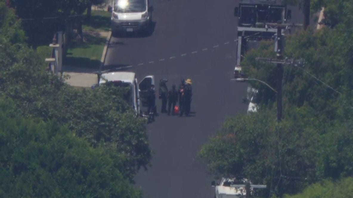 Possible explosive found in Valley Glen neighborhood