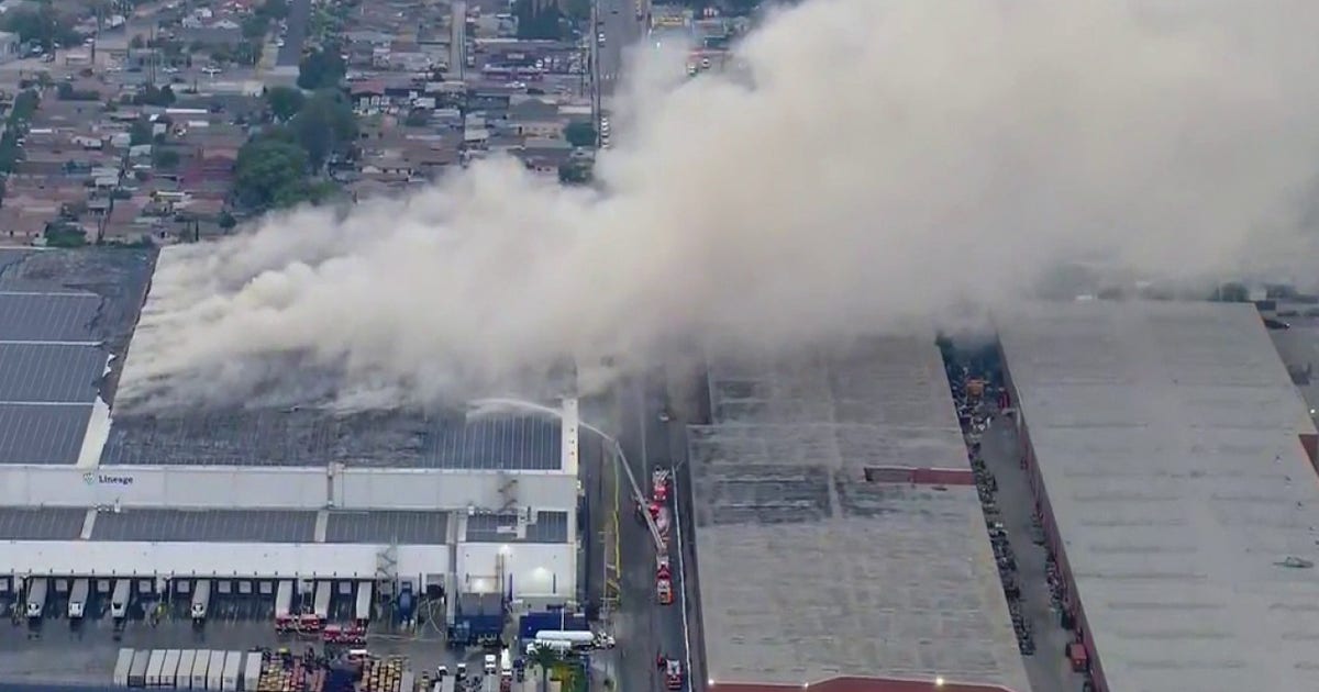 Boyle Heights fire: Shelter-in-place re-issued as crews battle cold-storage hot spot