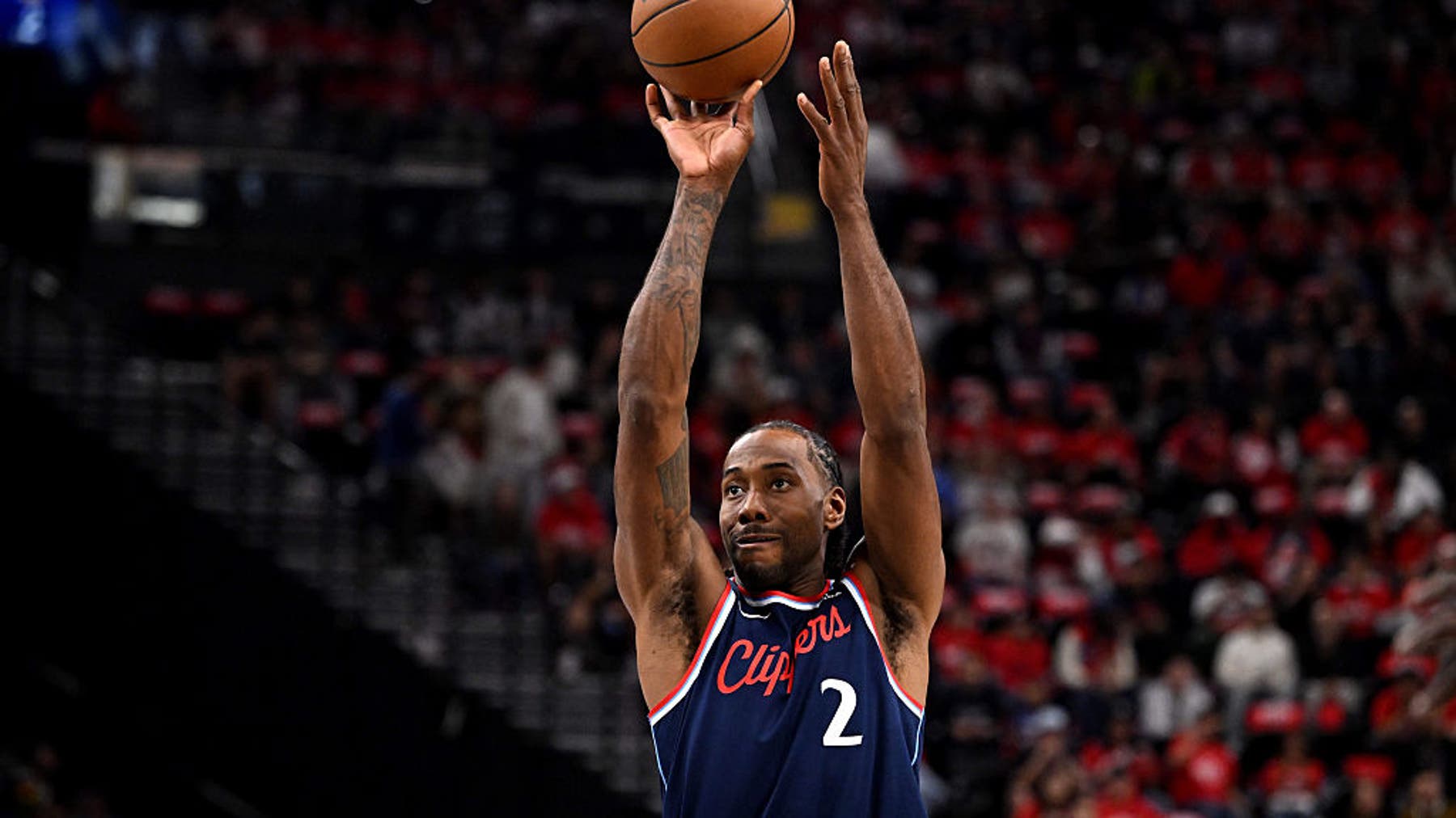 Clippers make blockbuster trade to send Kawhi Leonard back to Toronto Raptors