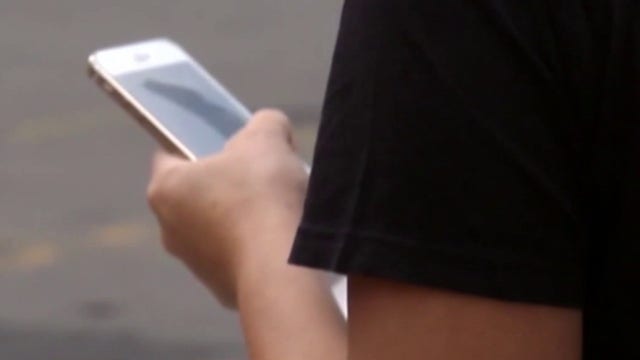 LAUSD adopts sweeping school screen time limits for upcoming academic year