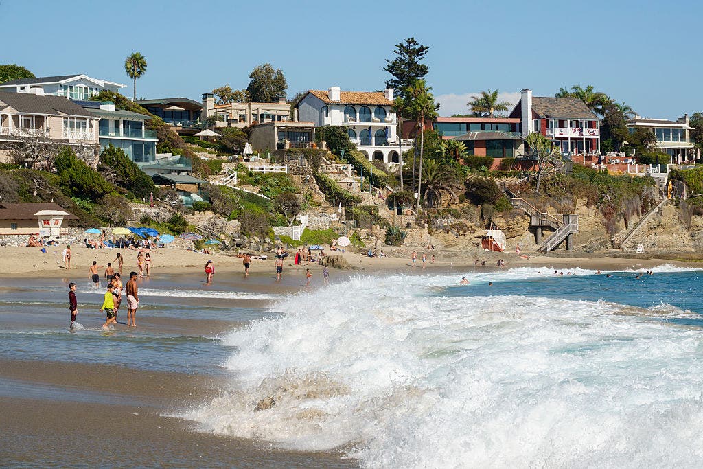 California among top 3 destinations for weather-driven interstate moves, survey finds