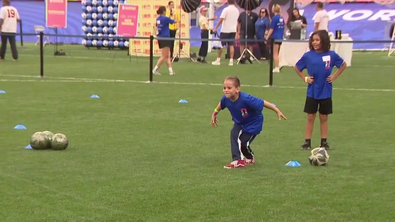 LA World Cup Host Committee puts on 'Play Where the Legends Played' event