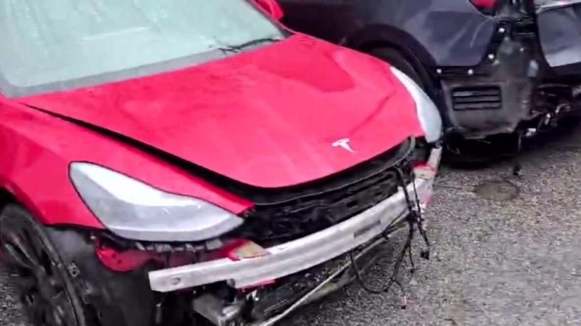 Lawsuit filed against Santa Clarita collision center as customers allege fraud, unreturned vehicles