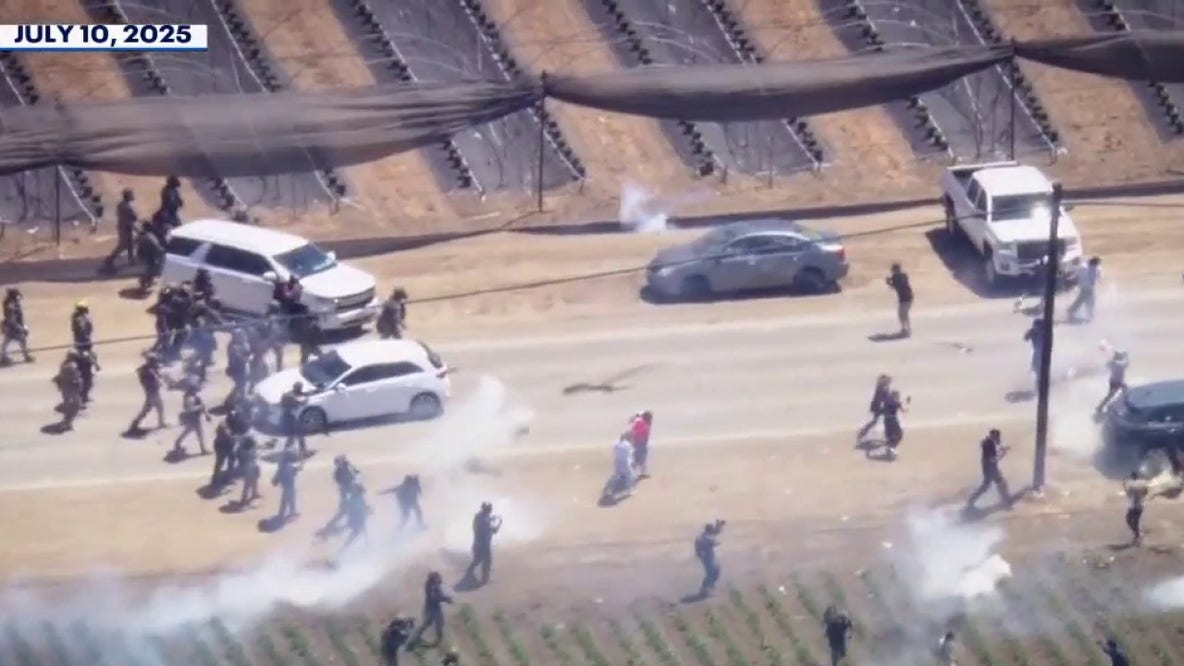 Camarillo ICE raid 911 calls describe chaos at Glass House Farms